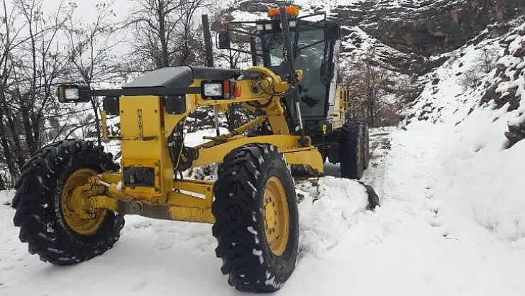 Adıyaman'da kapanan 64 yerleşim yerinin yolu açılıyor