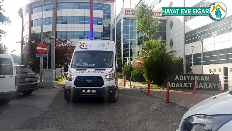 Adliyeden kaçmak isterken kafasını cama çarptı