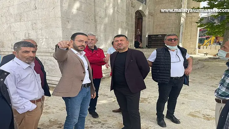 Ağbaba: Yeni Cami'de Yapılan Düzenleme Camiyi Çevreden Koparıyor