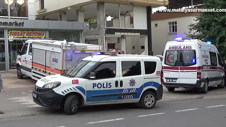 Ağır hasarlı binadaki asansörün düşmesi sonucu bir kişi öldü