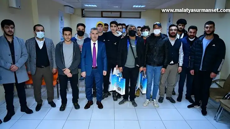 Ahmet Çalık anısına düzenlenen pes turnuvasında ödüller sahiplerini buldu