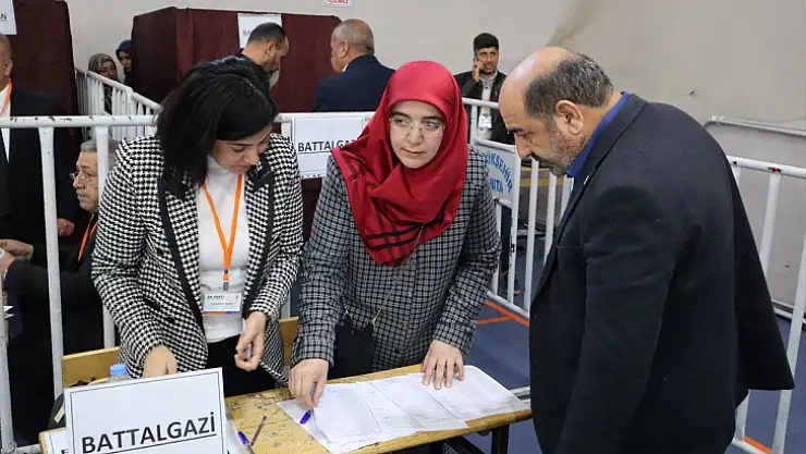 AK Parti Malatya İl Teşkilatı, temayül yoklaması yaptı