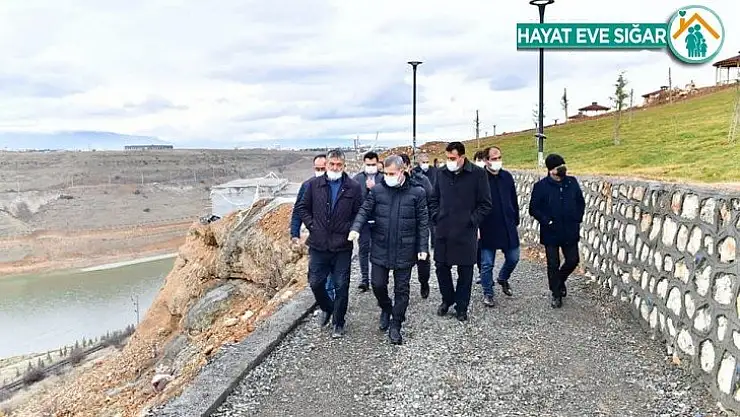 AK Partili heyet yatırımları inceledi