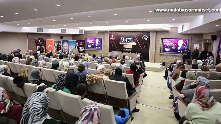 Ak Partili kadınlar siyaset akademisinde buluştu
