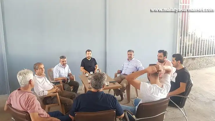 AK Partinin yaptığı hizmetleri anlatan broşürler dağıtılmaya başlandı