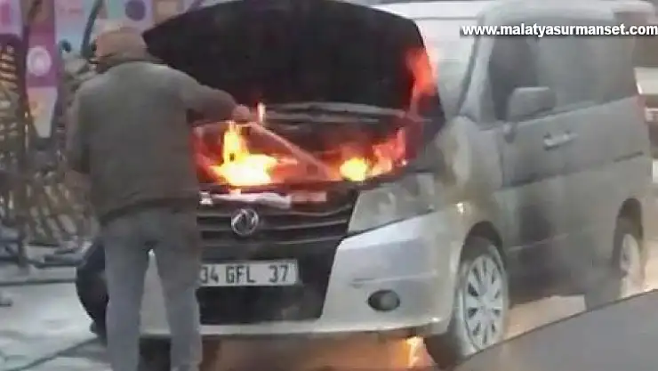 Akaryakıt istasyonunda araç alev aldı, facianın eşiğinden dönüldü
