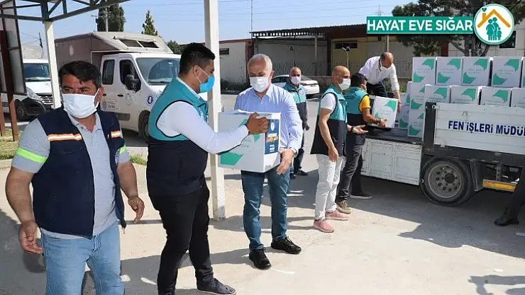 Akdeniz Belediyesinden ihtiyaç sahibi ailelere gıda desteği