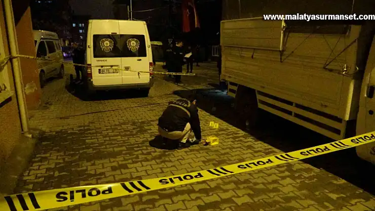 Alacak verecek meselesinde otoparkta kurşunlar havada uçuştu: 1 yaralı