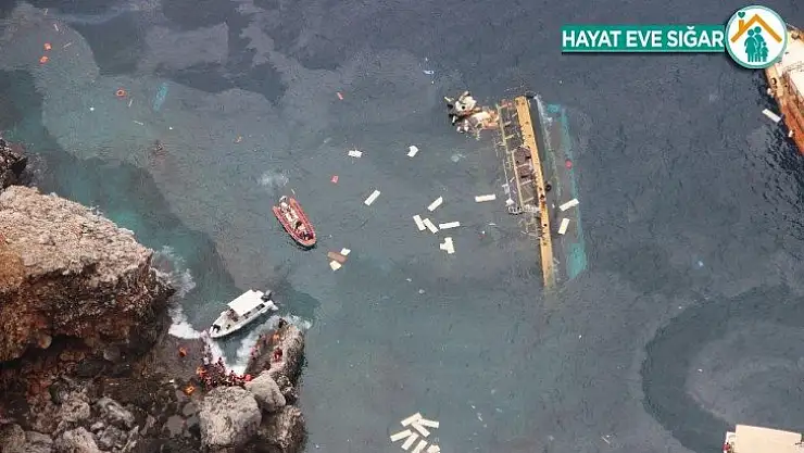 Alanya'da tur teknesi alabora oldu, 1 turist öldü
