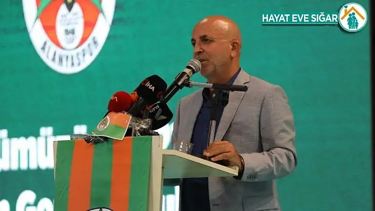 Alanyaspor'da Hasan Çavuşoğlu güven tazeledi