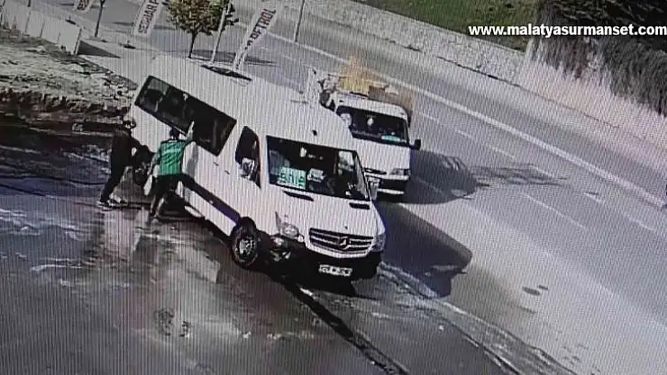 Alev alev yanan pikabı benzin istasyonuna çekerek kurtardı