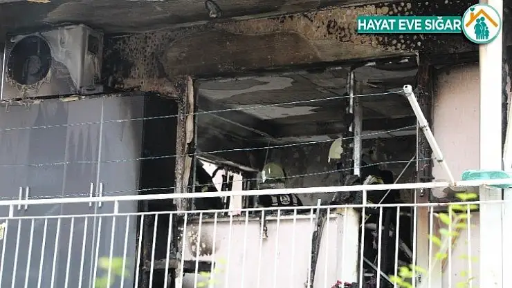 Alevlerin sardığı daire küle döndü