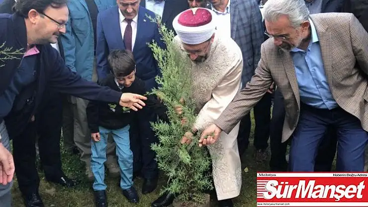 Ali Erbaş'tan ülke genelinde fidan dikme etkinliği