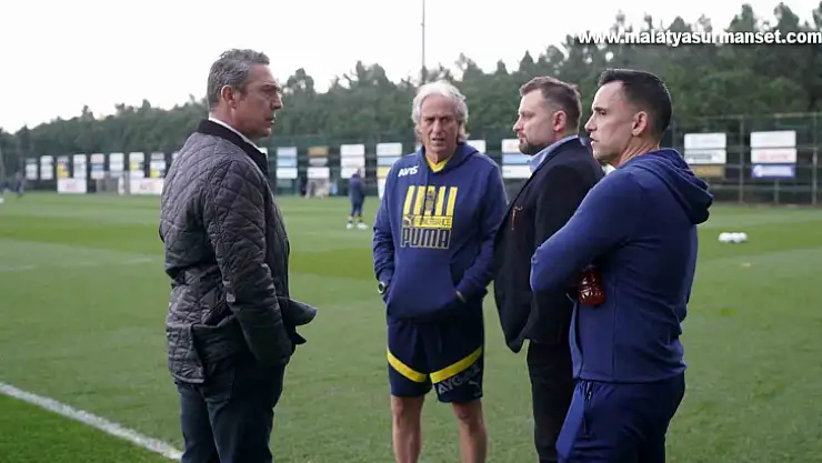 Ali Koç, Fenerbahçe antrenmanını takip etti