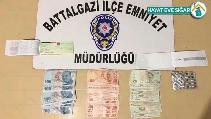 Alkol almak için girdi, hırsızlık yaptı