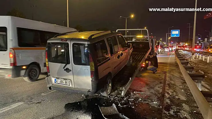 Alkollü sürücü zincirleme kazaya yol açtı, 5 araç birbirine girdi: 2 yaralı
