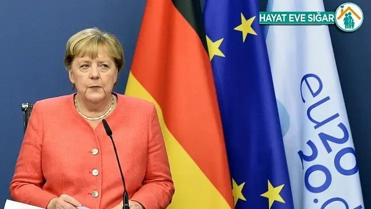 Almanya Başbakanı Merkel: 'Aralık ayında Türkiye ile vize serbestisi görüşülecek'