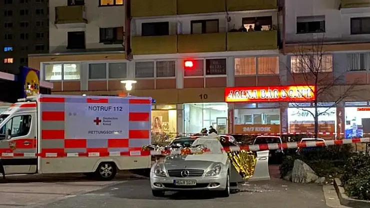 Almanya'daki iki ayrı silahlı saldırıda ölü sayısı 10'a yükseldi