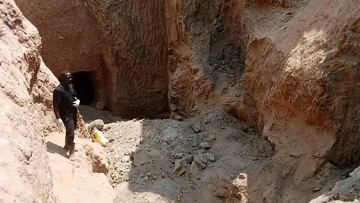 Altın Madeninin Çökmesi Sonucu 8 Kişi Öldü
