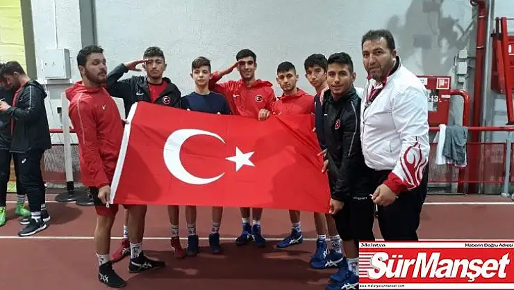 Altındağlı işitme engelli güreşçilerden 2 gümüş ve 2 bronz