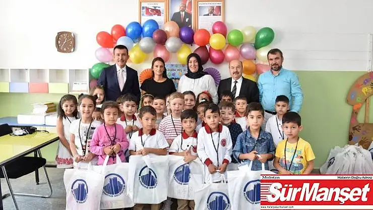 Altındağlı miniklere okul hediyesi