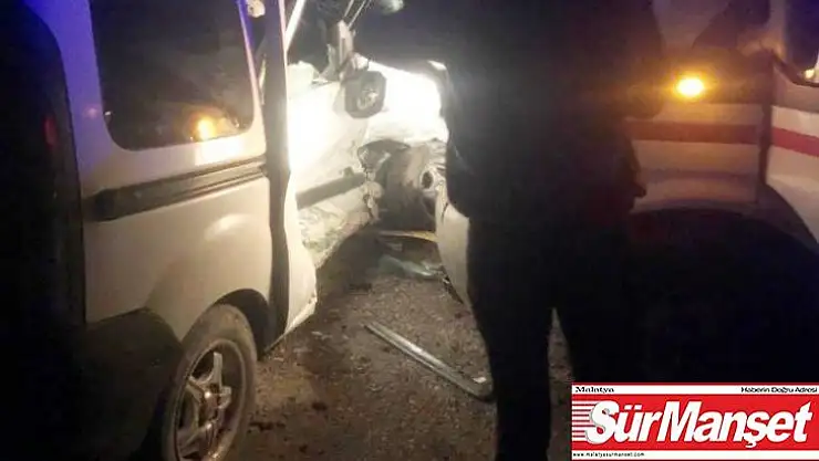 Ambulansla ticari araç çarpıştı 5 yaralı