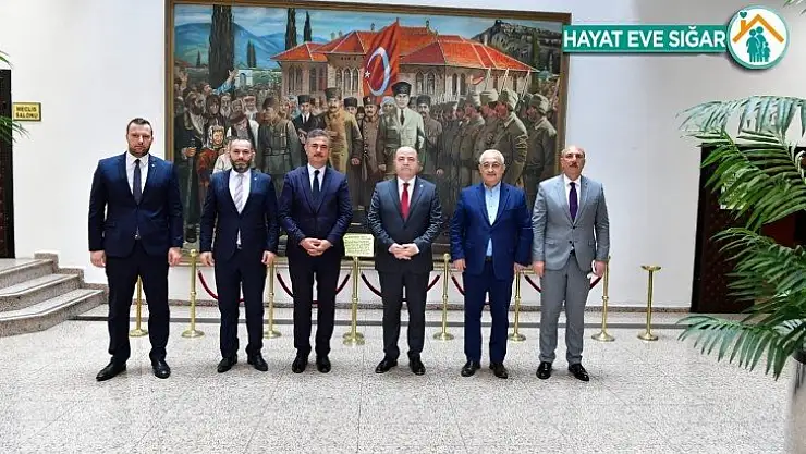 Anavatan Partisi Genel Başkanı Çelebi'den Mamak Belediye Başkanı Köse'ye ziyaret