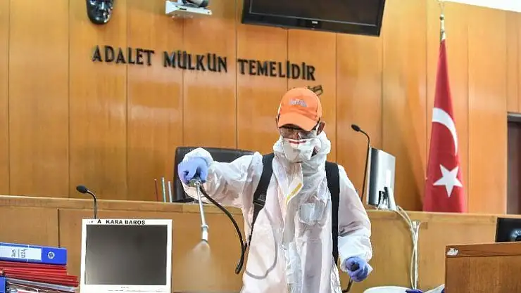 Ankara Büyükşehir Belediyesi'nde Korona virüs önlemleri için temizlik personelinin izinleri kaldırıldı