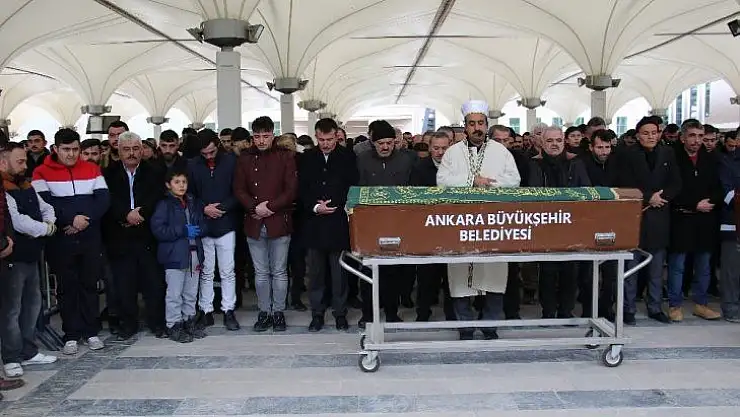 Ankara'da yangında ölen genç toprağa verildi
