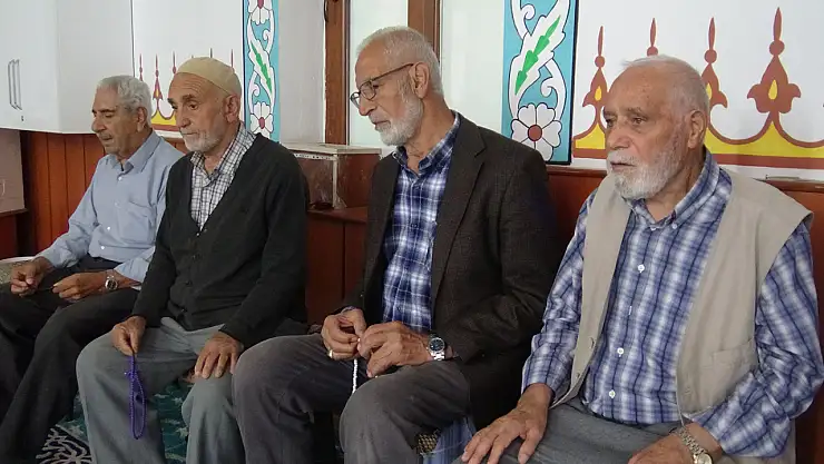Anne babaların yeri huzurevi değil başımızın üstüdür