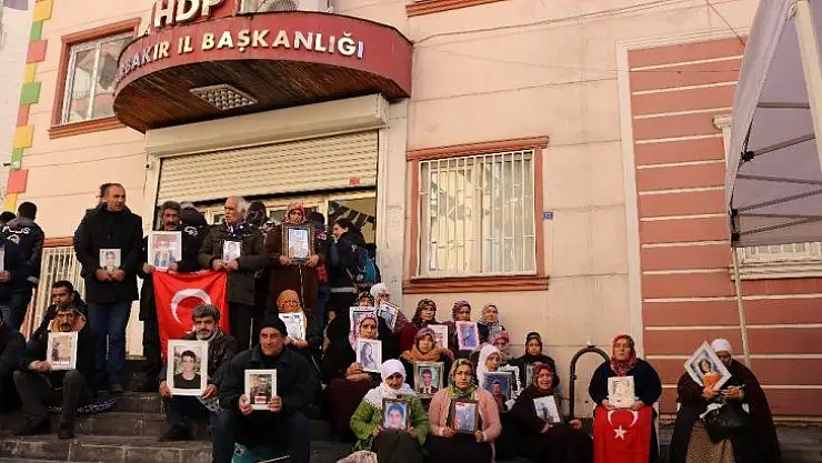 Annelerin 141 günlük evlat nöbetinde aile sayısı 69 oldu