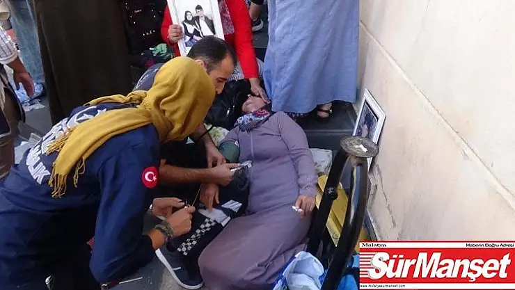 Annelerin HDP önündeki evlat nöbeti 25. gününde