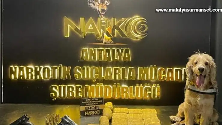 Antalya'da piyasaya sürülmek istenen 8 kilo 800 gram eroin yakalandı
