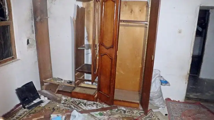 Antalya'da eve yıldırım düştü 1 yaralı