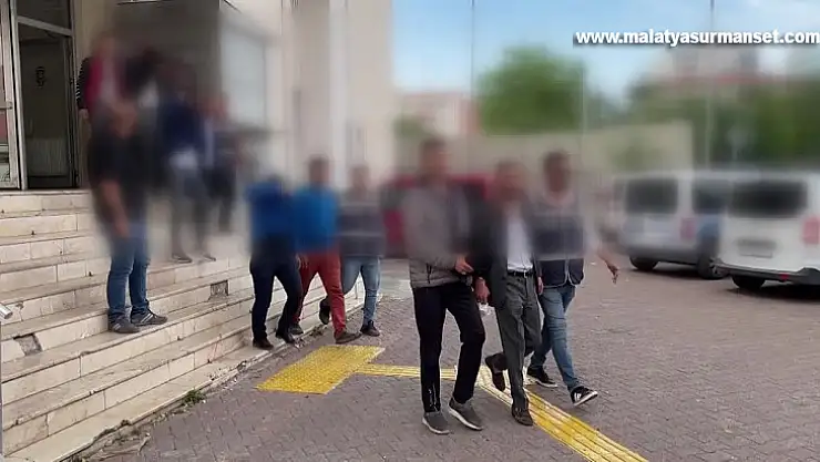Aranan 10'u firari hükümlü 33 kişi yakalandı