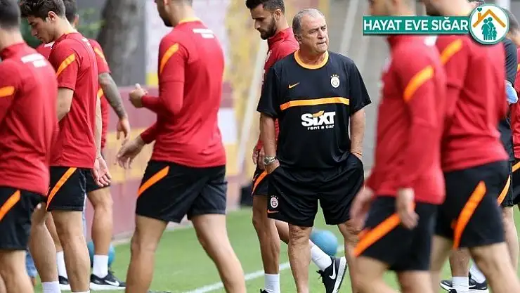 Arda Turan akşam antrenmanında yer aldı