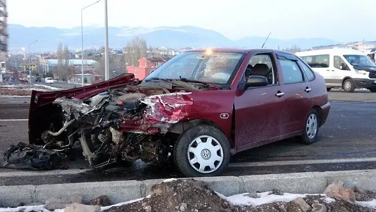Ardahan'da trafik kazası 4 yaralı