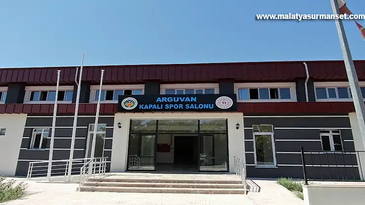 Arguvan'a 500 Seyirci Kapasiteli Kapalı Spor Salonu