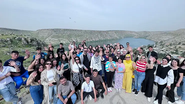 Arguvan'da öğrenci ve öğretmenlerden Şanlıurfa'ya kültür gezisi