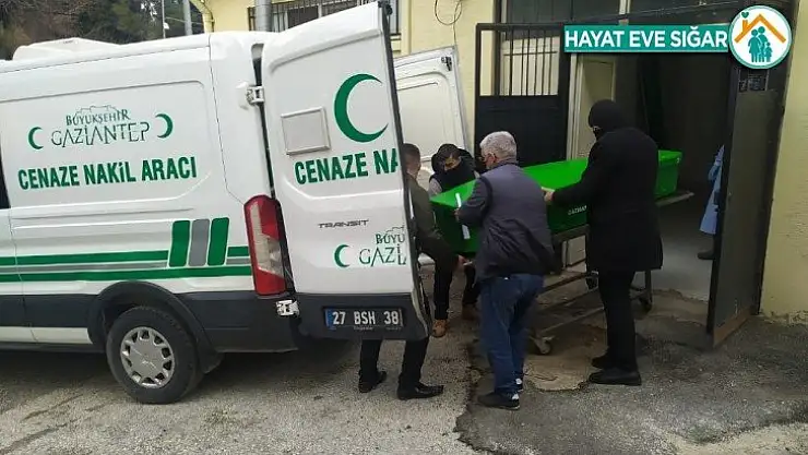 Arkadaşının evinde ensesinden vurularak öldürüldü