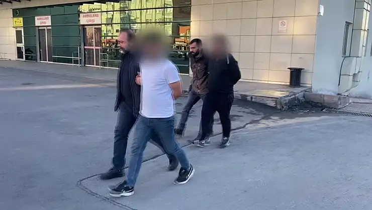 Arkadaşlar arasında çıkan kavgada 1 kişi silahla öldürüldü