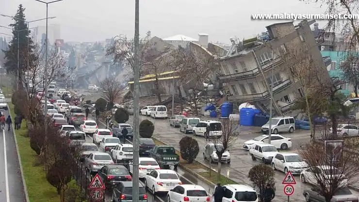 Artçı deprem binaları böyle salladı