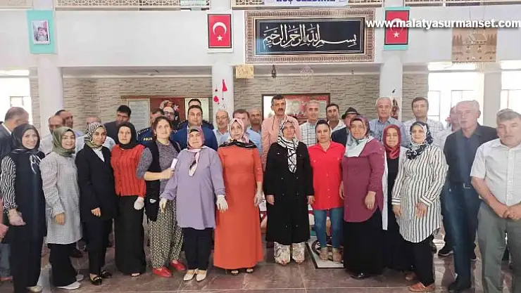 Aşçı yardımcıları sertifikalarını aldı