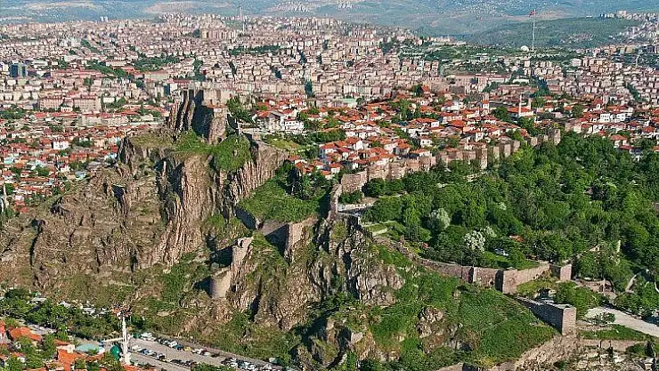 Asırlık Ankara Kalesi Başkent'e ışık saçacak