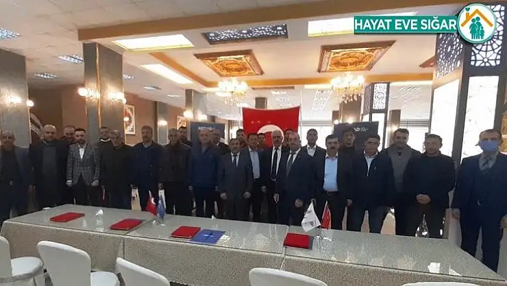 ASRİAD'ta Aziz Özel güven tazeledi