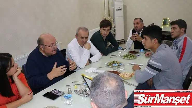 ASYMD yönetimi yemekte bir araya geldi