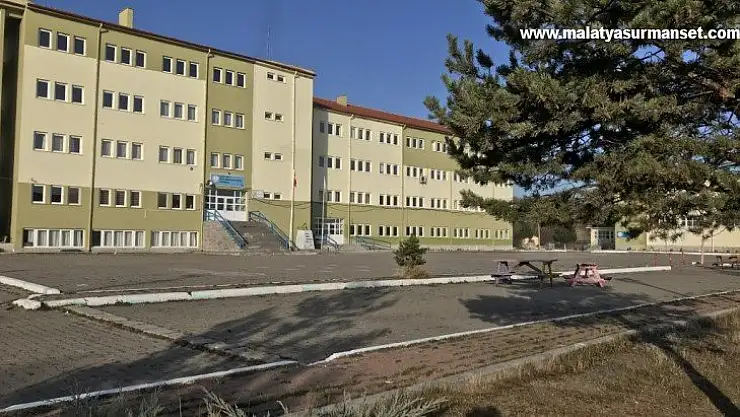 Atatürk büstüne saldıran şahıs tutuklandı