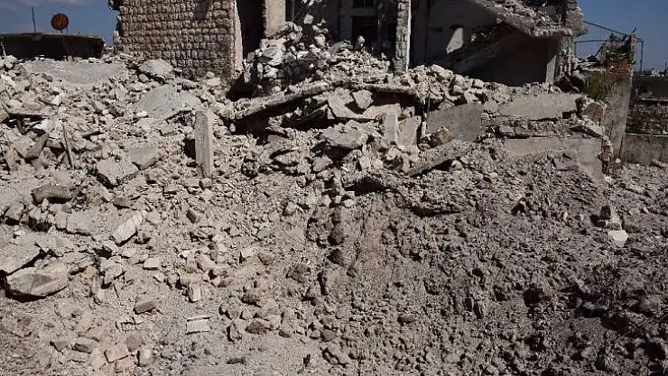 Ateşkes sonrası İdlib'teki enkaz görüntülendi