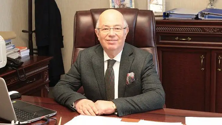 Atılım Üniversitesi'nden Erol Sayan'a fahri onur diploması