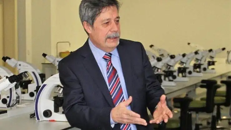 Atılım Üniversitesi Tıp Fakültesi Dekanı Prof. Dr. Uğur Gönüllü: 'Korona virüsler aslında çok yakından tanıdığımız virüsler'